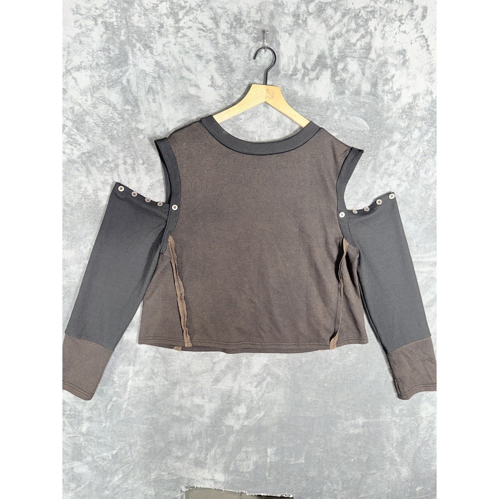 POL Womens Cold Shoulder Cropped Long Sleeve Top L Brown Black Button Ribbed